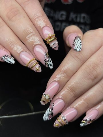 Animal print & bangles: Structured Gel and 3D & Charms nails by Evil With Elegance, Miami