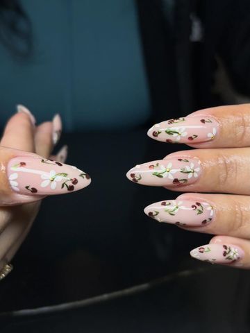 Structured Gel and Chrome & Cat-Eye nails by Evil With Elegance, Miami
