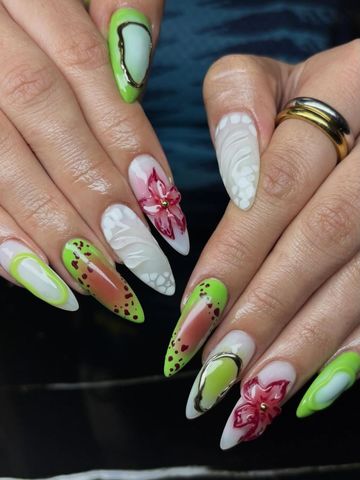 Summa summa: Structured Gel and Seasonal nails by Evil With Elegance, Miami